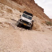 Nekarot pass on the Nabati Incense route Ramon Crater to the Arava.טיולי ג'יפים: דרך הבשמים ממכתש רמון למואה בערבה