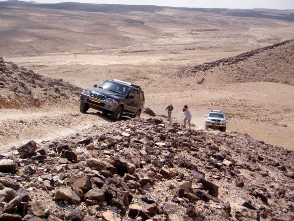 Page Tours, ODT, WS he Dimona blades & Zohar ridg Off road 4x4 jeep tours. טיולי