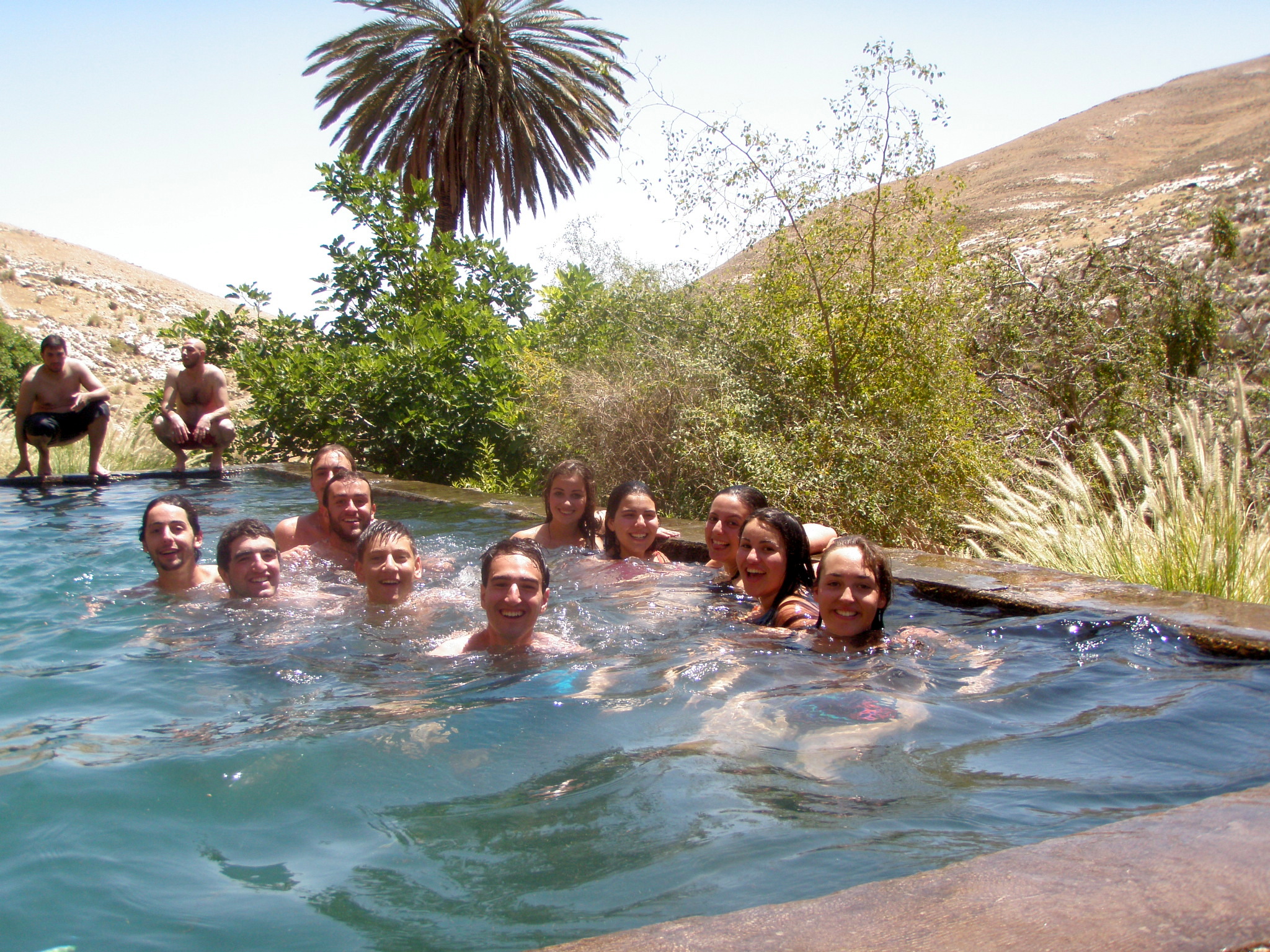 טיולי ג'יפים בשלג מעברי מים או מעיינות. Water-Snow-Springs Jeep Tours