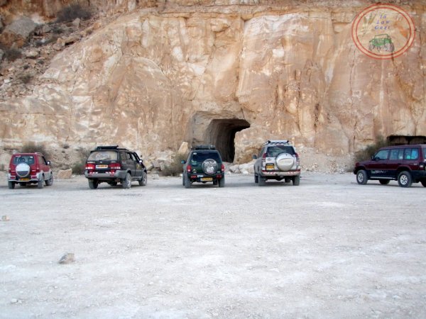 Ma'agorot Nahash Tzame Ramat Nafha Negev desert jeep tours.