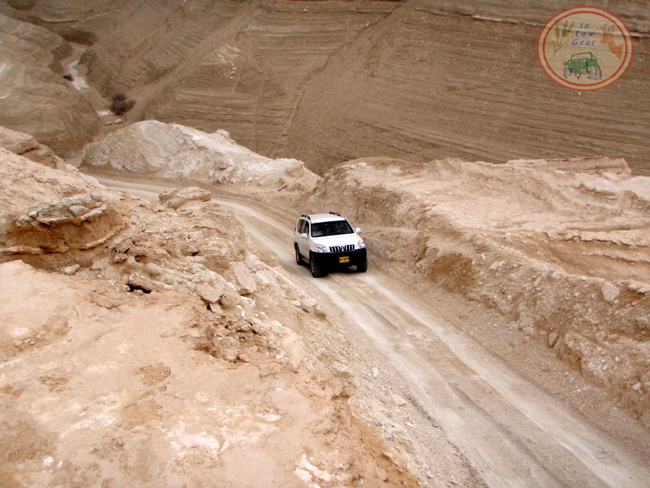Nahal Pratsim lower, Judea desert jeep tours.