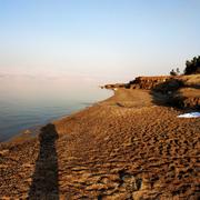 עיינות קדם או חוף מצוקי דרגות, טיולי ג'יפים תרפיה טבעית בבוץ וים המלח . Dead Sea