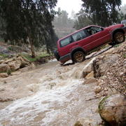 טיולי ג'יפים" שלג ו"שטפונות" בהרי יהודה וירושלים . Adventure tour, Snow or "floods" on Jerusalem mou
